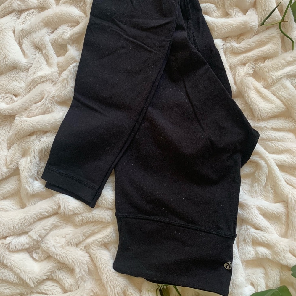 Lululemon Wunder Under leggings